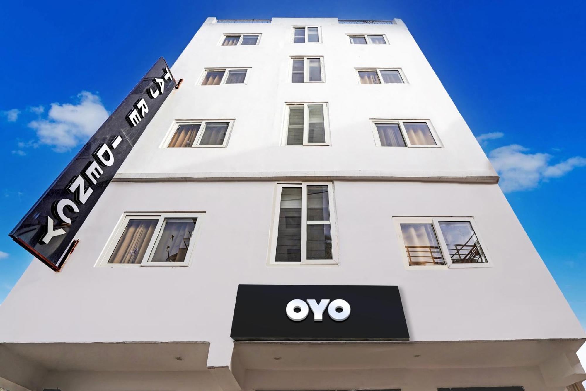 فندق Collection O Residency Near Dwarka Sector 21 Metro Station Kapas Hera المظهر الخارجي الصورة