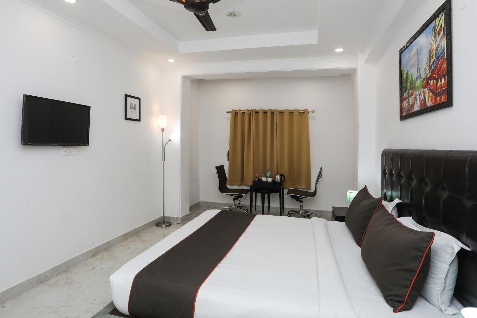 فندق Collection O Residency Near Dwarka Sector 21 Metro Station Kapas Hera المظهر الخارجي الصورة