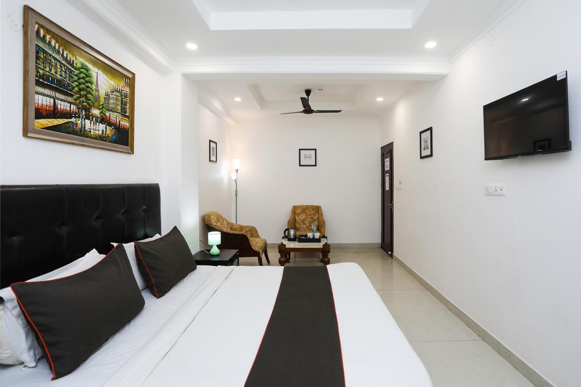 فندق Collection O Residency Near Dwarka Sector 21 Metro Station Kapas Hera المظهر الخارجي الصورة