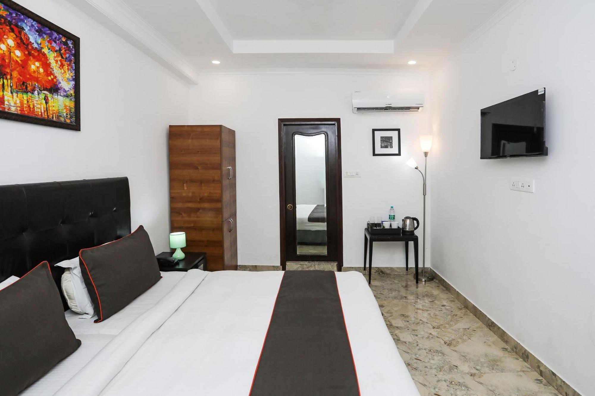 فندق Collection O Residency Near Dwarka Sector 21 Metro Station Kapas Hera المظهر الخارجي الصورة