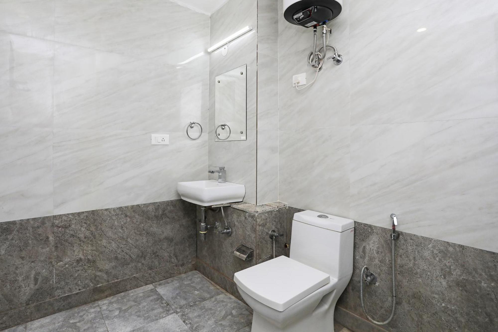 فندق Collection O Residency Near Dwarka Sector 21 Metro Station Kapas Hera المظهر الخارجي الصورة